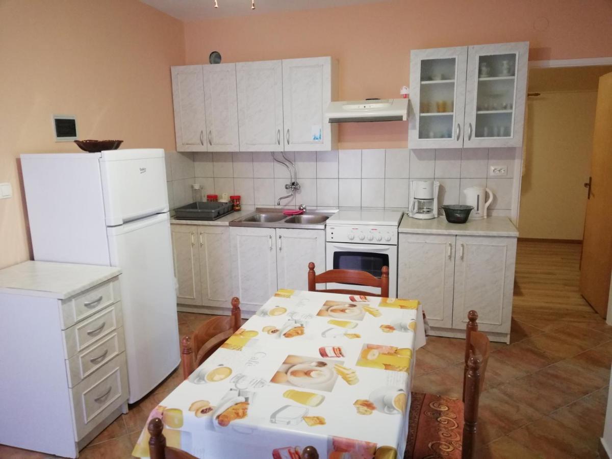 Apartman Ribaric Mali Lošinj Стая снимка