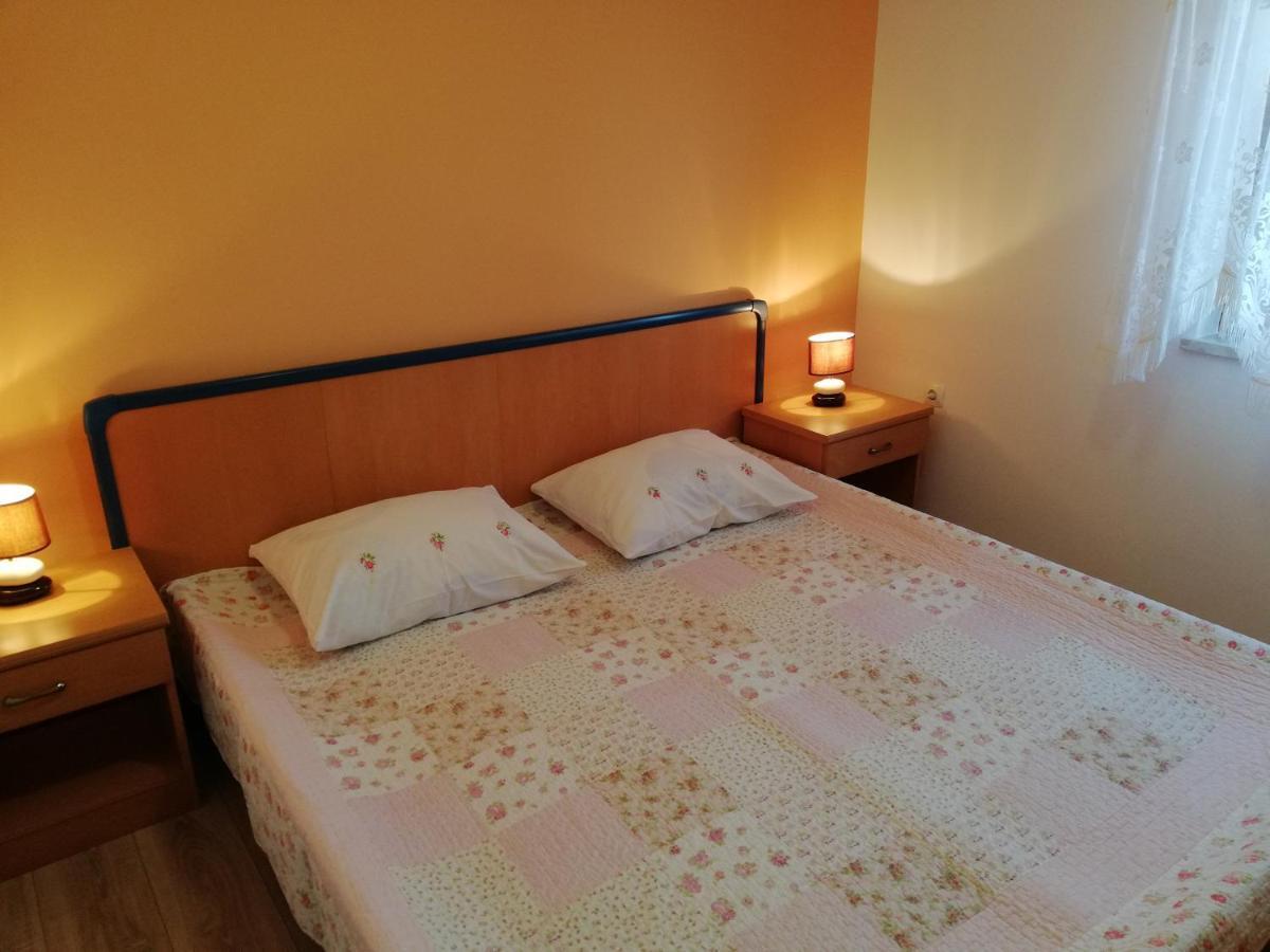 Apartman Ribaric Mali Lošinj Стая снимка